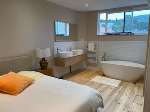 Magnifique Appartement Entierement Neuf Centre Ville Cannes Le Cannet Exterior photo